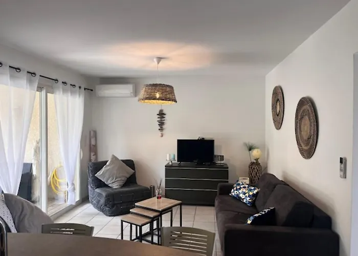 Appt T2 Standing Avec Piscine Et Terrasse Apartamento