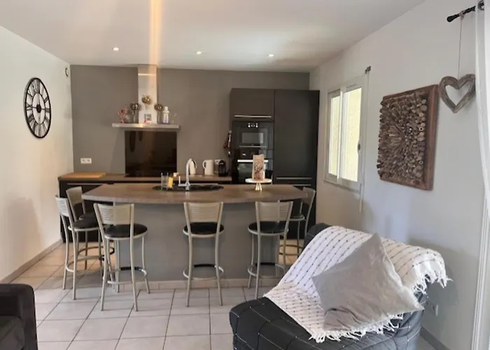 Appt T2 Standing Avec Piscine Et Terrasse *