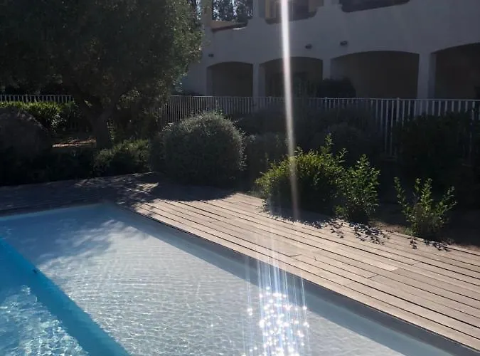 Apartment Appt T2 Standing Avec Piscine Et Terrasse *